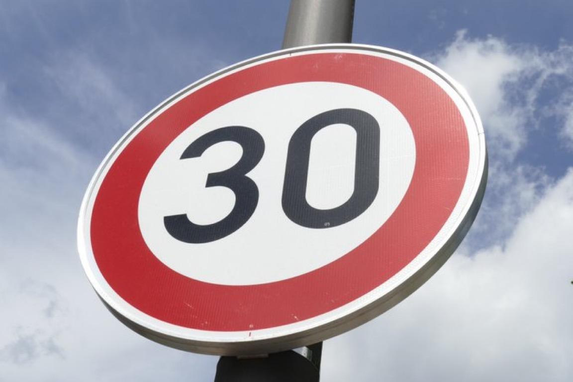 Vitesse limitée 30km/h en ville