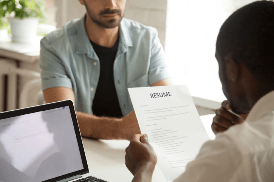 entretien d'embauche avec CV