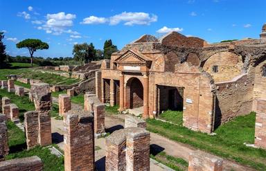 Intérieur du parc archéologique d'Ostia Antica