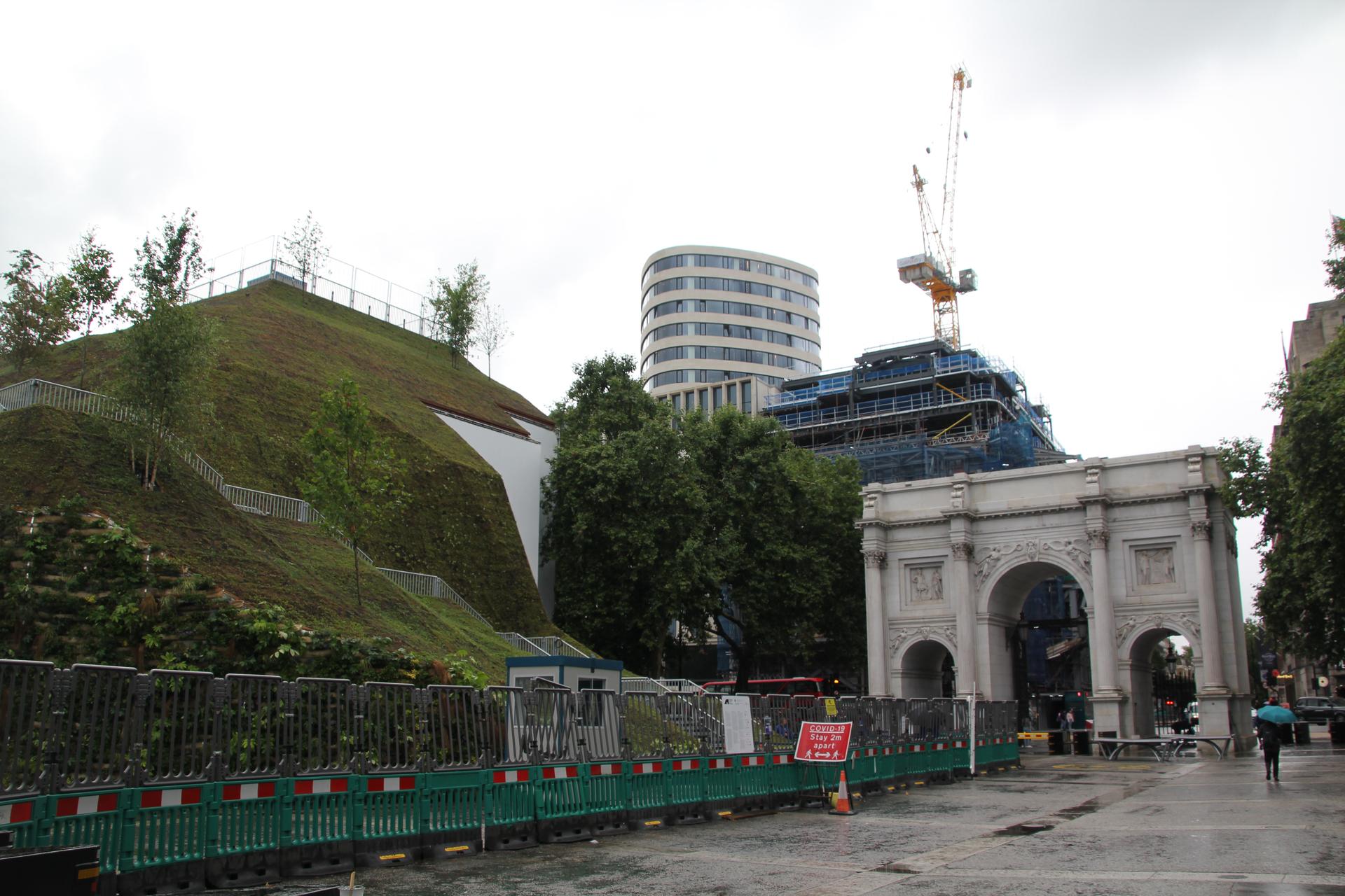 La nouvelle colline artificielle de Marble Arch