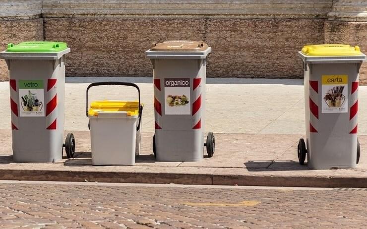 Poubelles de Tri sélectif en Italie