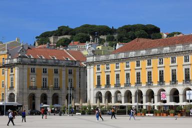 Place du commerce à Lisbonne