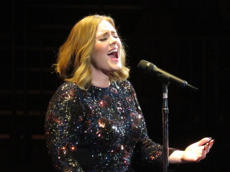 Adele lors de sa tournée en 2016 