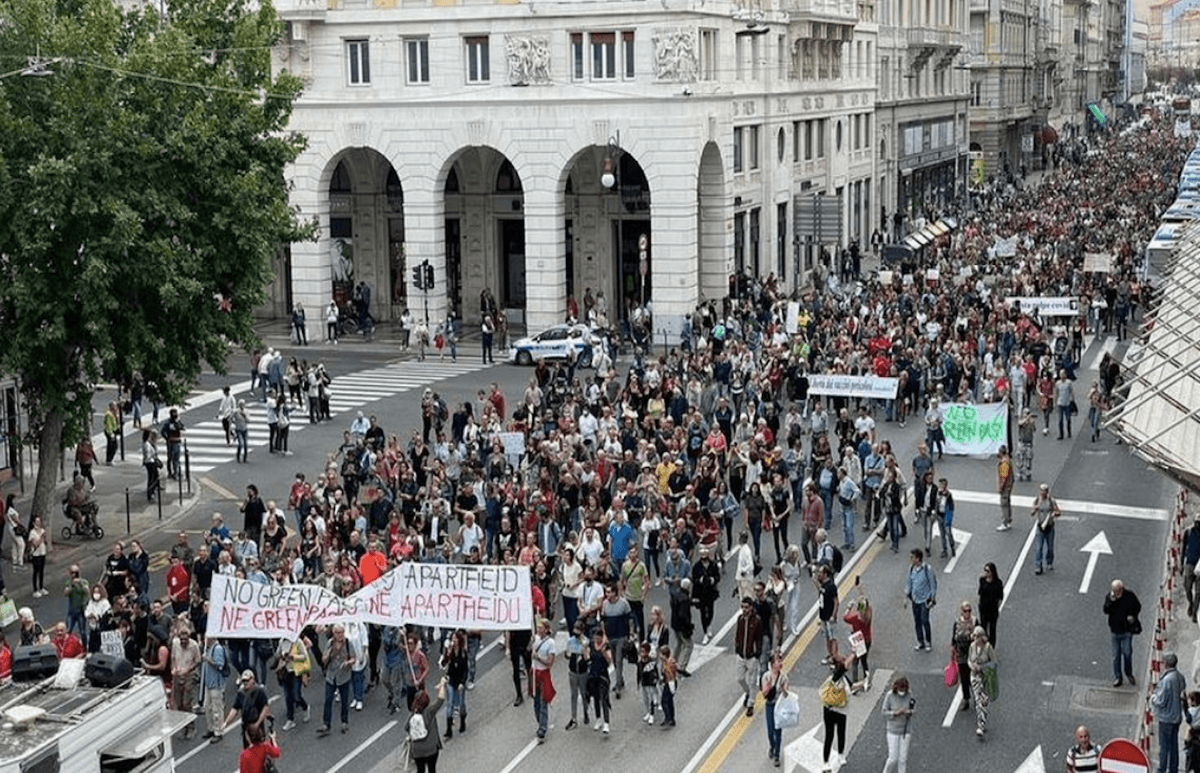 De nombreux manifestants dans la ville de trieste_0