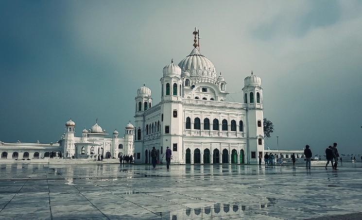 le temple sikh Darbar Sahib a Kartarpur au Pakistan