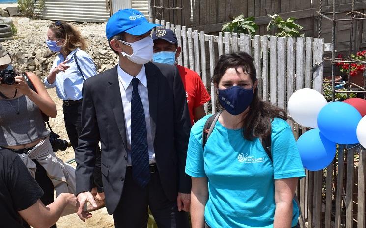 L’ambassadeur de France présent à Manchay pour la Journée du Volontariat Français