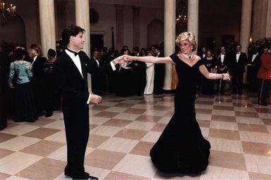 La princesse Diana en train de danser 