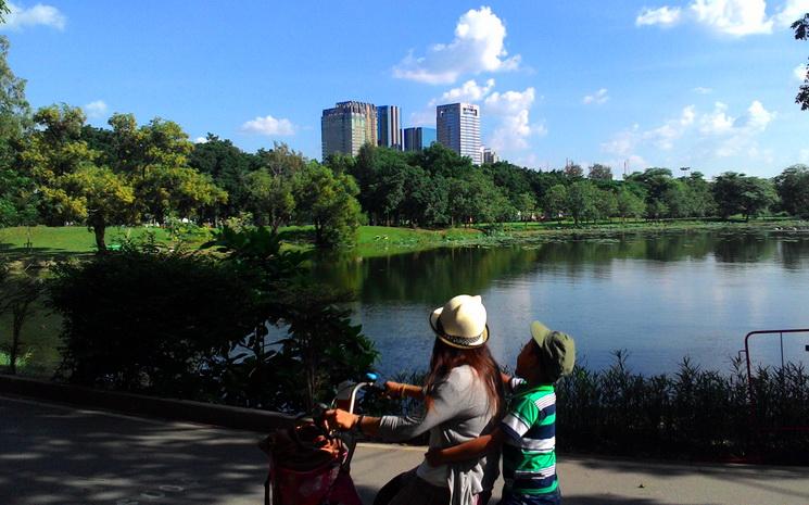 Souan-rot-fai-velo-Bangkok