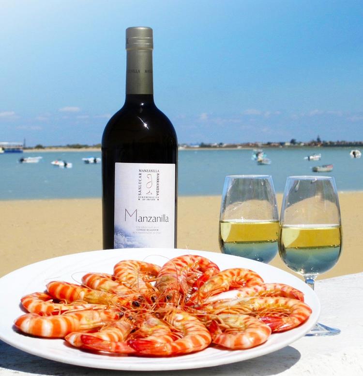 Crevettes et vin à san Lucas de Barameda