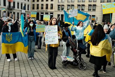 Des manifestants pour la paix en Ukraine