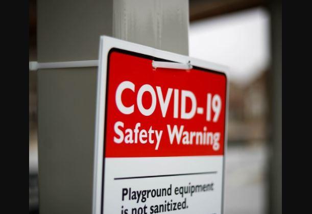 Panneau Mesures Covid - raymond-zhu-unsplash