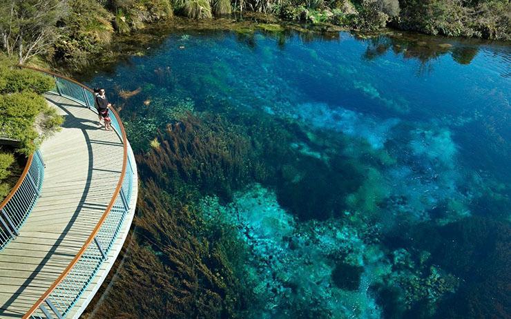 blue lake en Nouvelle-Zélande