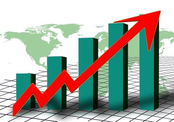 une courbe graphique et des batonnets, en croissance