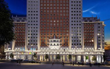 Le plus grand magasin Zara du monde plaza de España