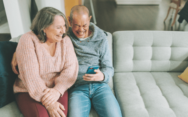 Un couple de retraité français à l'étranger