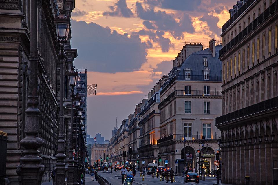 immeuble et façade parisienne