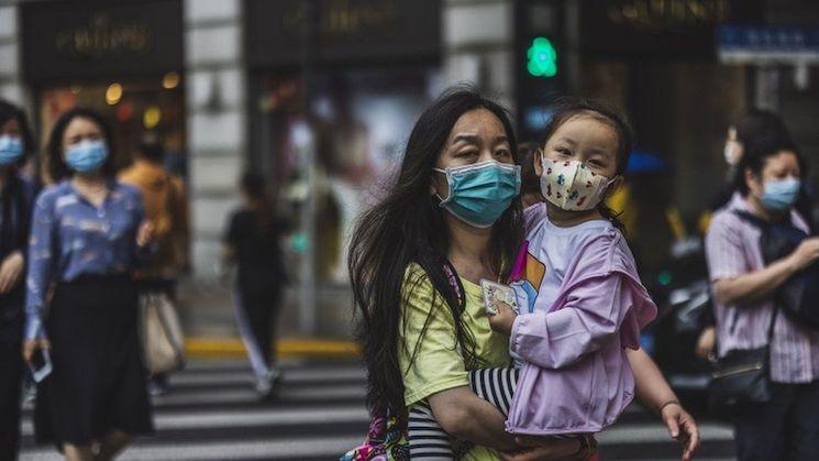 Une mère et sa fille à Shanghai