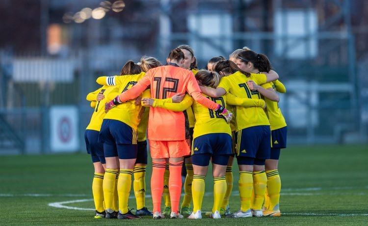 joueuses de football réunies