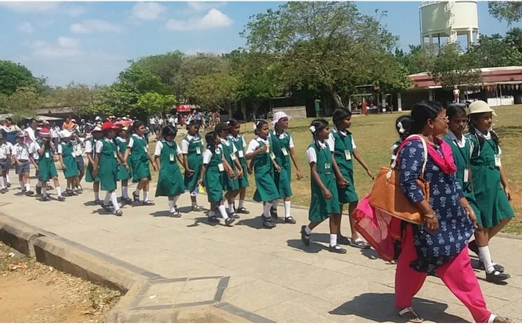 Des élèves en sortie scolaire dans le Tamil Nadu