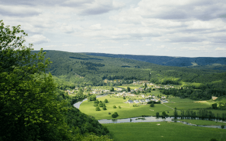 La vallée de la Semois, un bout du monde noyé dans la forêt des Ardennes