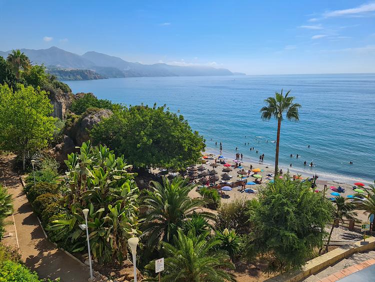 La vue sur une plage en Andalousie