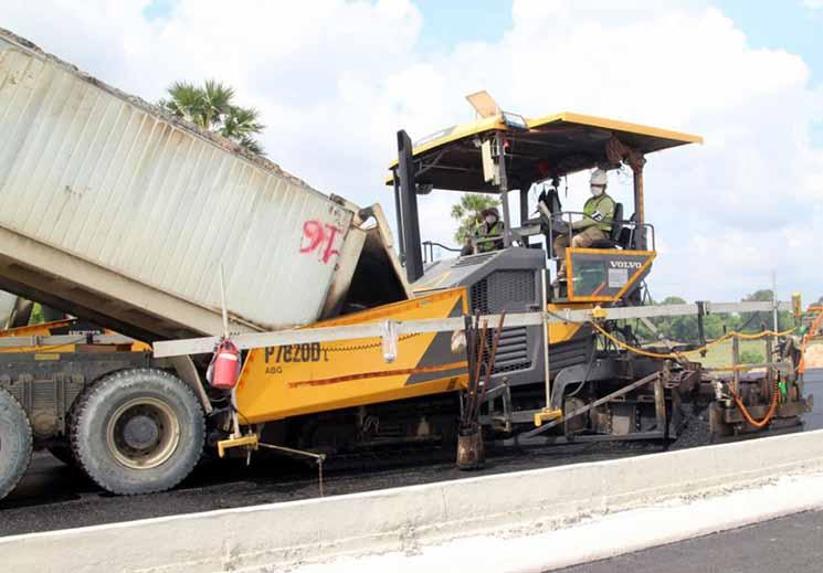 construction de cette autoroute Phnom penh Dihanouk