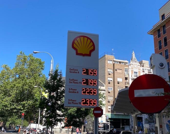 prix de l'essence à une station-service en espagne