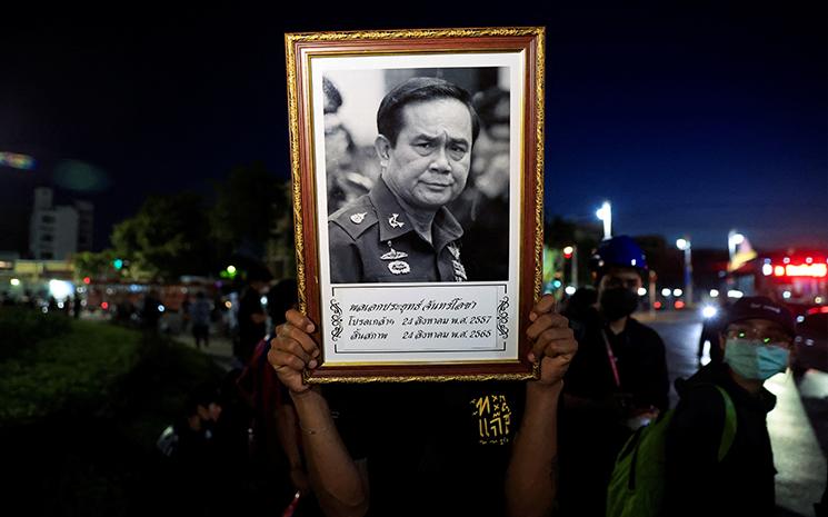 Manifestants-Thailande-Prayuth