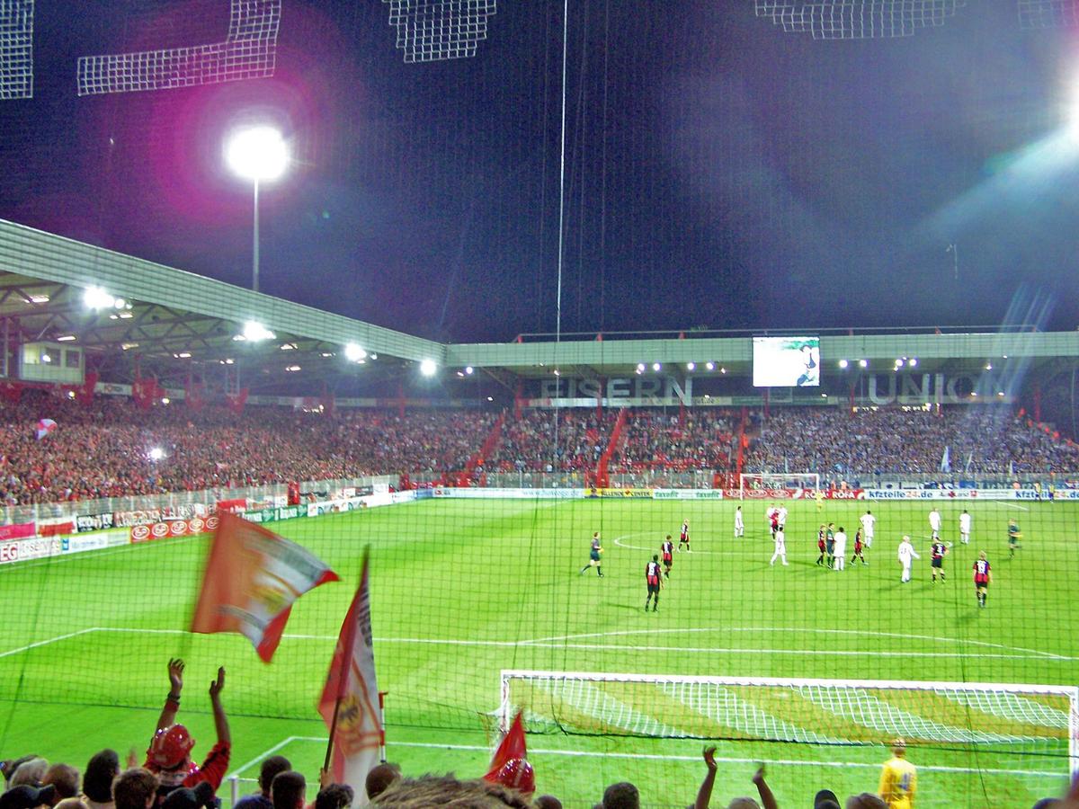 Stade Union Berlin - Football