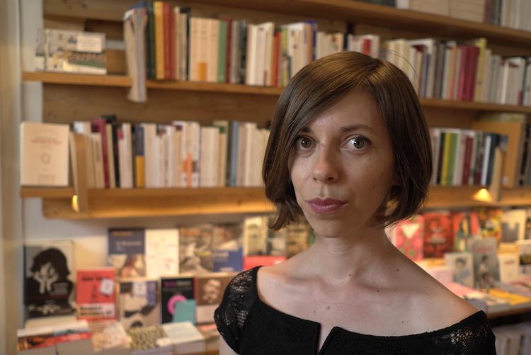 Elena Diaconu directrice de la librairie Kyralina