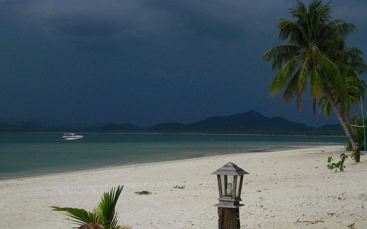Orage-plage-Trang-