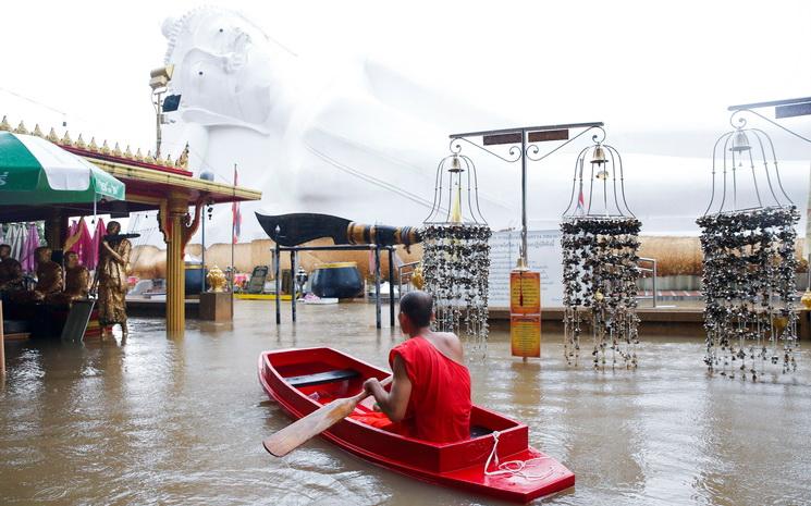 Temple-Ayutthaya-inondation