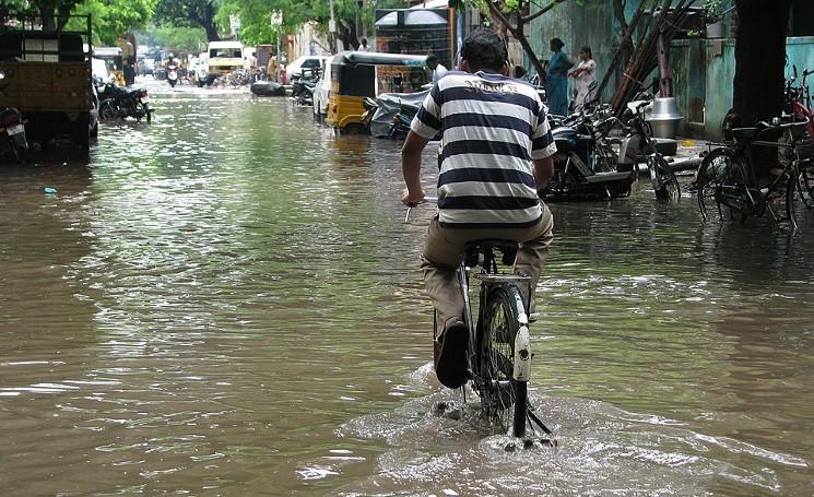 Une rue inondée de Chennai pendant la mousson de 2021