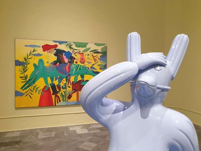 une sculpture de lapin blanc au CCCC à Valencia