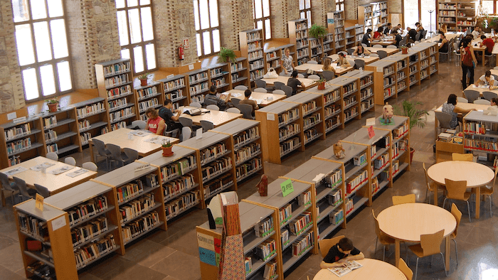 une bibliotheque a valencia