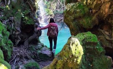 marcheur sur un sentier Géo-tourisme en Andalousie