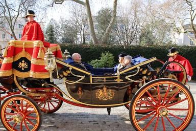 L’Ambassadrice Hélène Duchêne a présenté ses lettres de créance au Roi Charles III