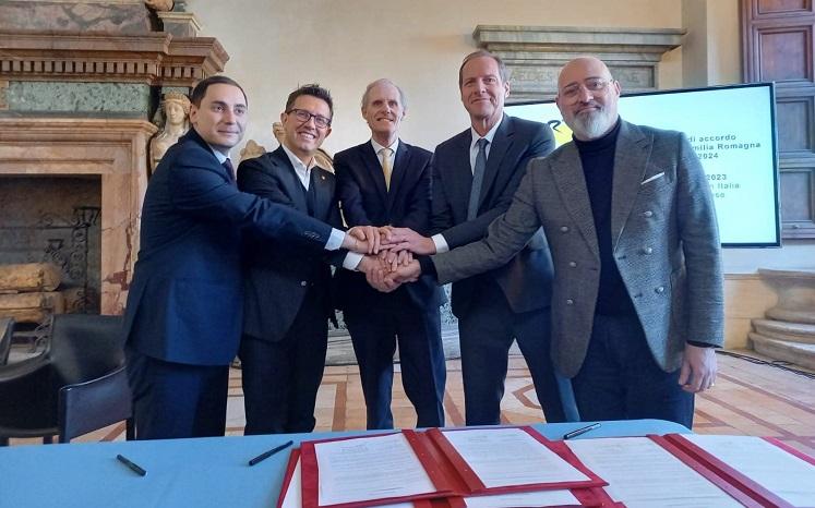 signature protocole du grand tour 2024 à l'ambassade de france en Italie