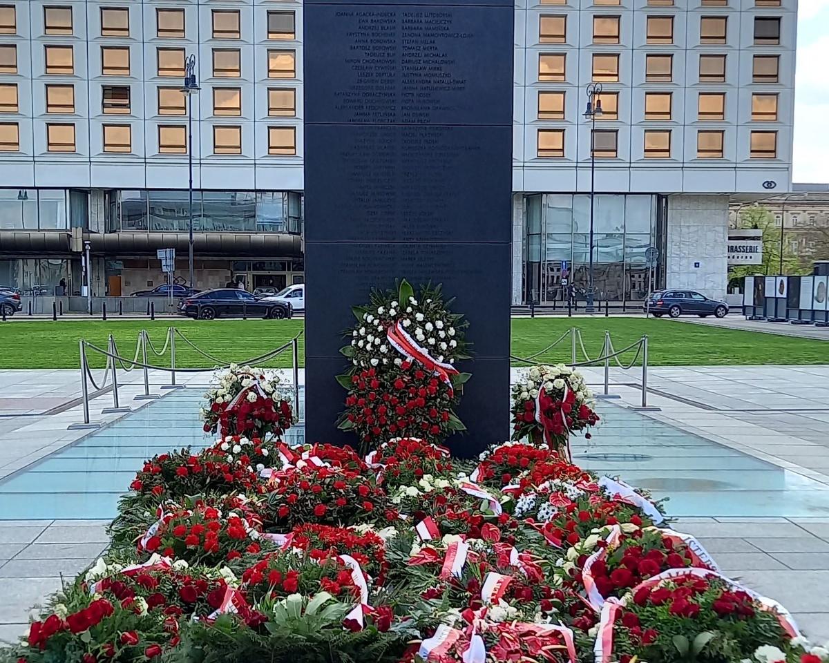 Monuments aux victimes de l'accident de Smolensk