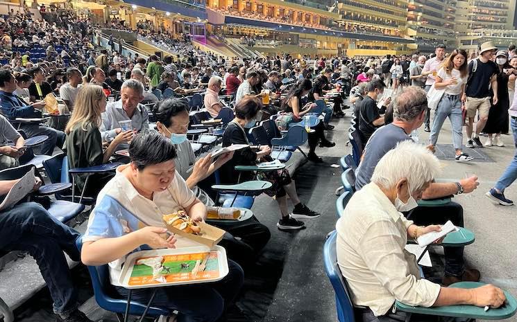 parieurs courses chevaux hong kong