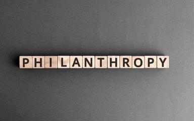 cubes de lettres format le mot philanthropy
