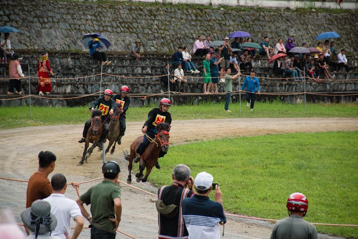 Le festival bac ha 2023 dans le nord du Vietnam 