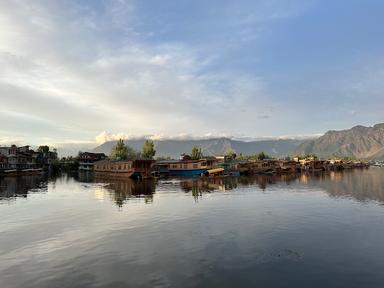 Houseboat lac Cachemire Inde