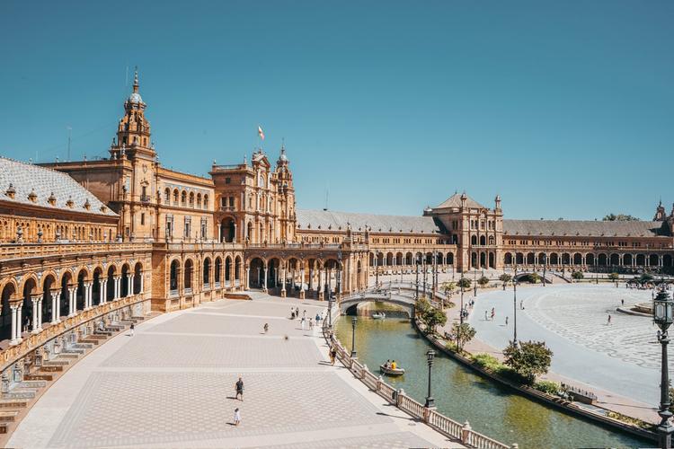 Plaza de Espana  (Bien de Interés Cultural - BIC)