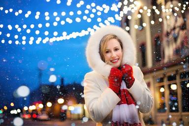 Femme fête noël pologne