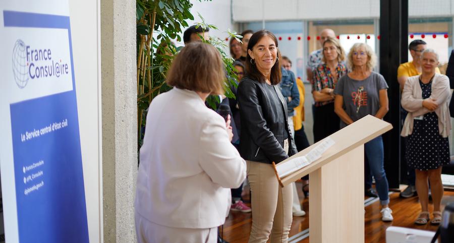 Pauline Carmona sur le site au Service Central de l'état civil à Nantes