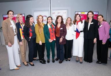 photo de famille Mujeres Avenir debat sur IA