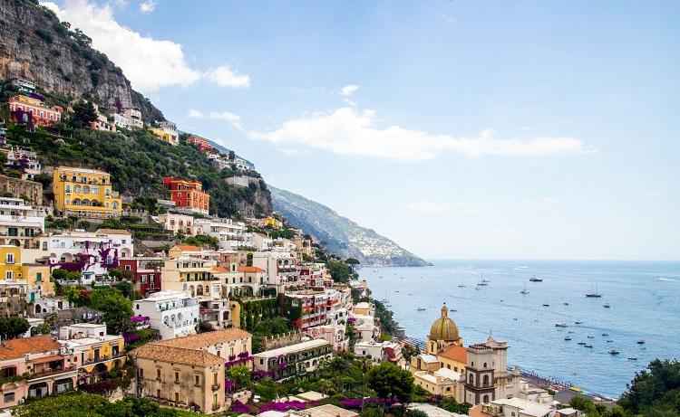 maisons colorées sur la côte de Positano