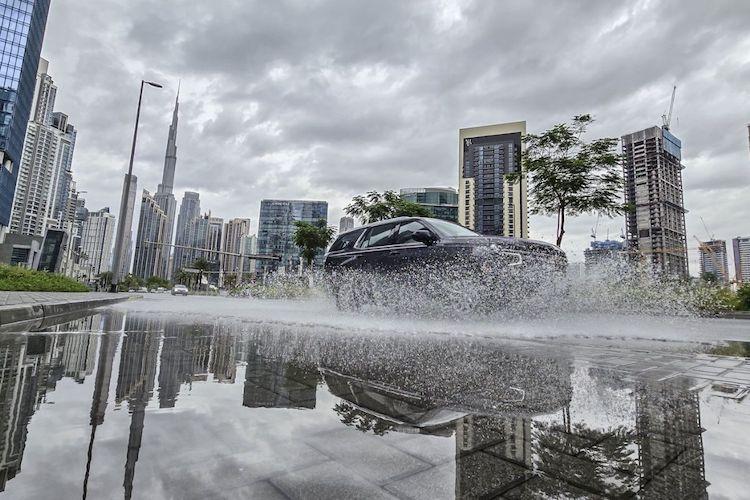 pluie dubai 2 mai