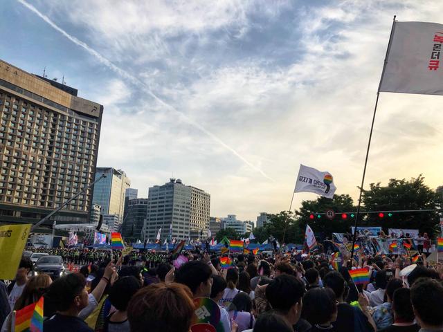 La Pride De Séoul A Attiré Plus De 150 000 Personnes Malgré Son